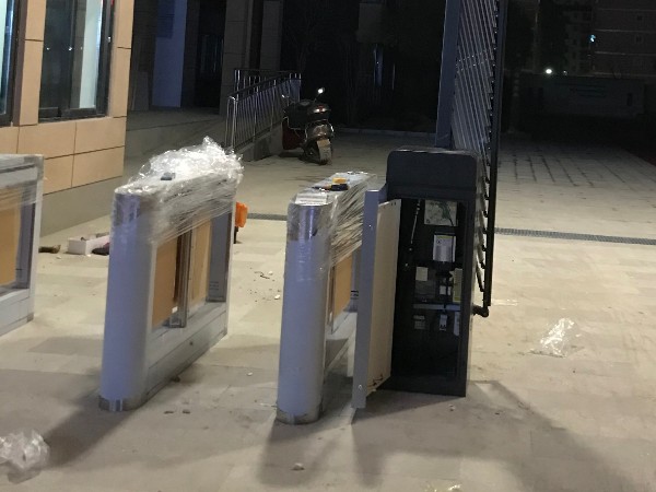 陜西鑫安安防工地人臉識別門禁系統(tǒng)