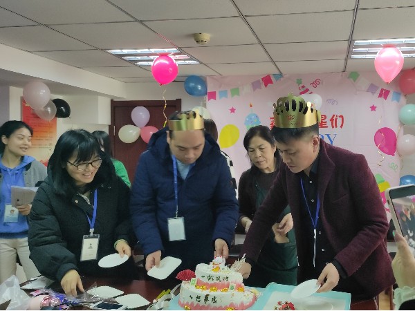 陜西鑫安安防2021年第四季度員工生日會(huì)，感謝有你，一路同行！